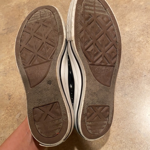 Women’s Converse shoes size 6 - Picture 7 of 10